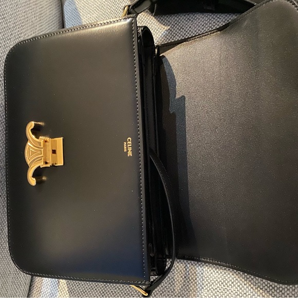 (SOLD)Celine Triomphe Bag (Medium) - Picture 8 of 12